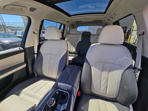 Used 2024 BMW X7 M60i w/ Executive Package AWD/4WD image 23