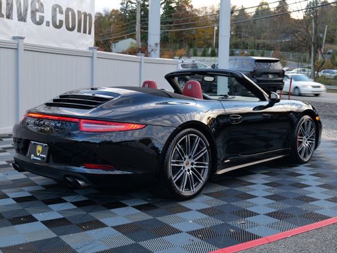 Used 2015 Porsche 911 Carrera 4S image 63