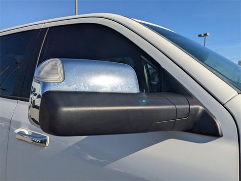 Used 2017 RAM 2500 Longhorn image 12