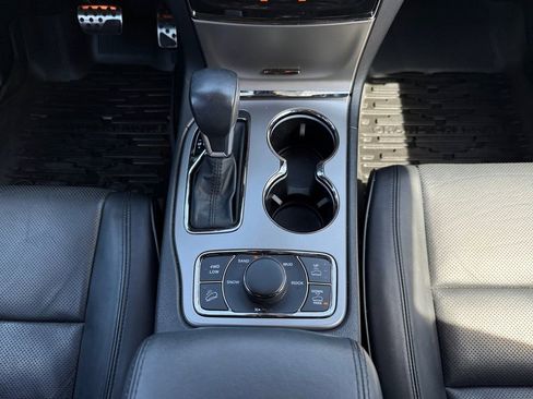 Used 2021 Jeep Grand Cherokee High Altitude AWD/4WD image 15