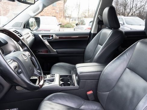 Used 2019 Lexus GX 460 Luxury image 12