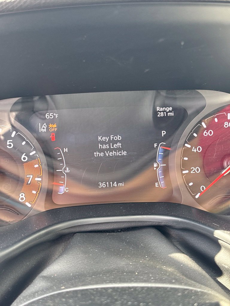 Used 2025 Jeep Compass Limited AWD/4WD image 9