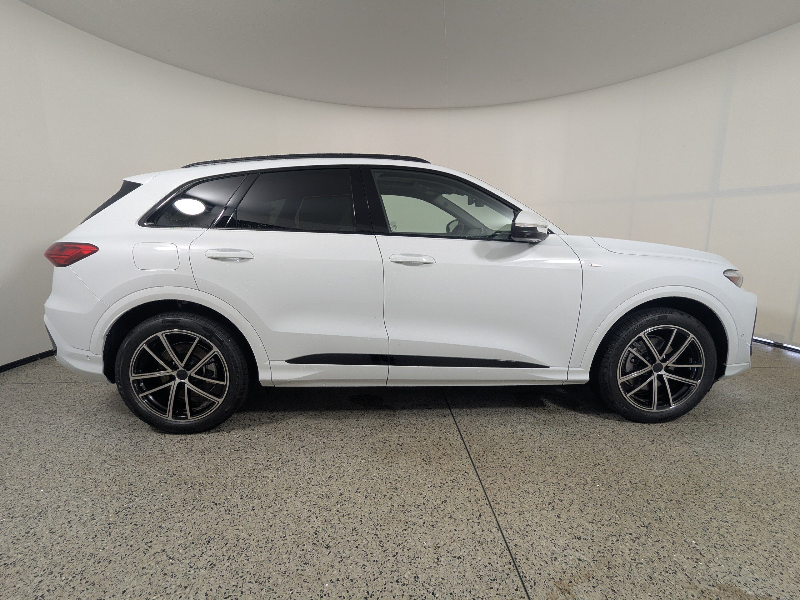 New 2026 Audi Q5 Prestige AWD/4WD image 8