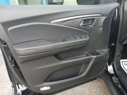 Used 2023 Honda Ridgeline RTL-E image 12