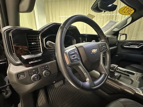 Certified 2023 Chevrolet Silverado 1500 LTZ w/ Technology Package image 27