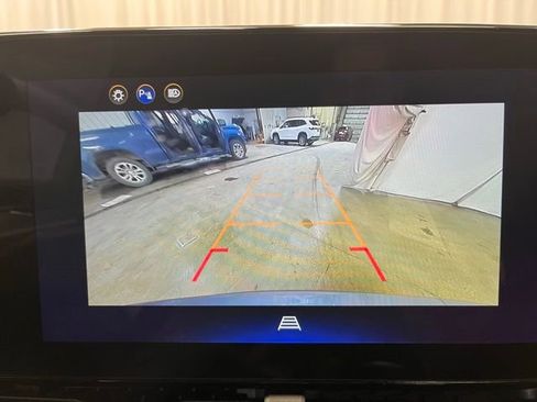 Used 2025 Chevrolet Equinox LT image 21