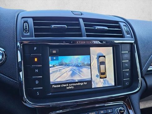 Used 2020 Lincoln Continental Reserve w/ Luxury Package image 20