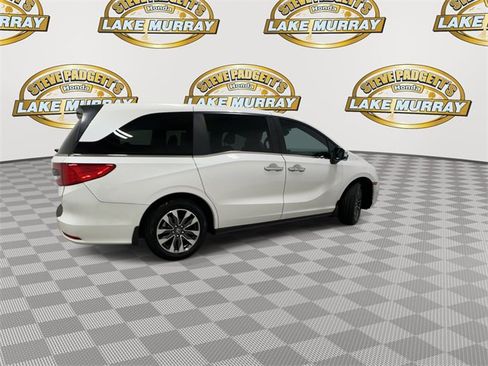 Used 2024 Honda Odyssey EX-L image 3
