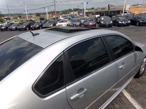 Used 2011 Chevrolet Impala LT w/ Luxury Edition Package FWD image 5