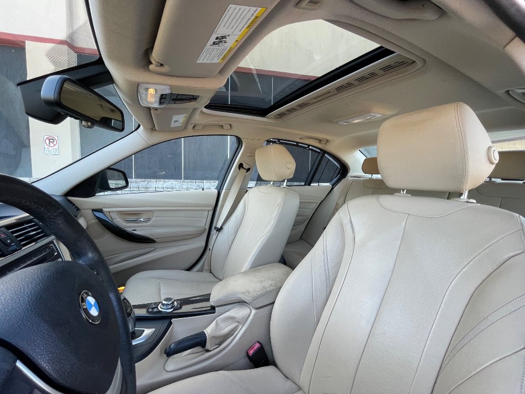 Used 2012 BMW 328i Sedan RWD image 40