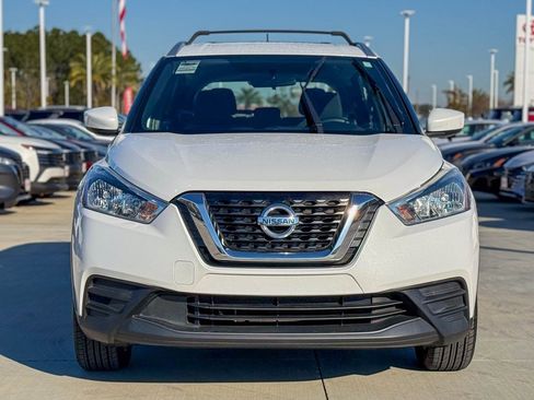 Used 2019 Nissan Kicks SV w/ Exterior Package image 3