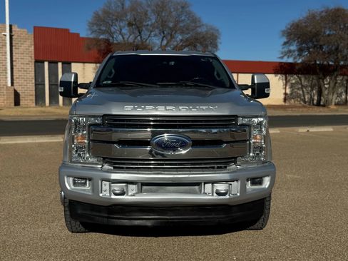 Used 2019 Ford F350 Lariat w/ Lariat Ultimate Package image 2