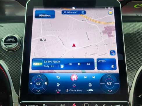 Used 2025 Mercedes-Benz GLC 300 4MATIC image 43