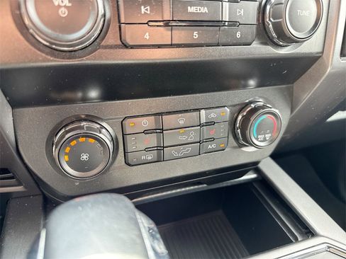 Used 2020 Ford F150 XLT w/ Equipment Group 302A Luxury image 15