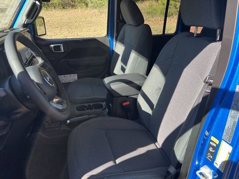 New 2026 Jeep Wrangler Sport S image 13