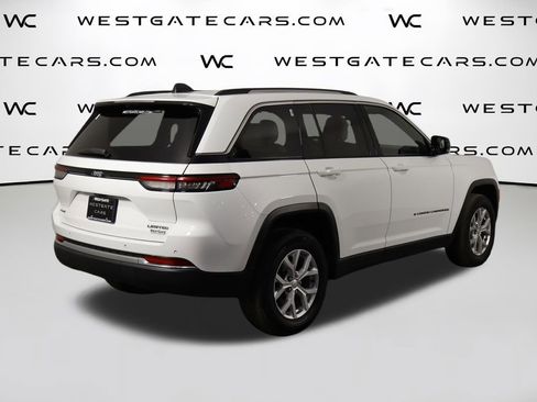 Used 2023 Jeep Grand Cherokee Limited image 56