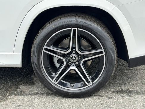 New 2026 Mercedes-Benz GLS 450 4MATIC image 15
