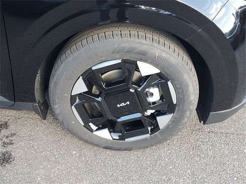 New 2026 Kia Carnival EX image 41