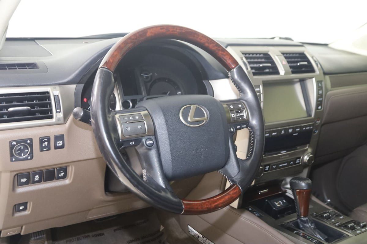 Used 2015 Lexus GX 460 Luxury AWD/4WD image 6
