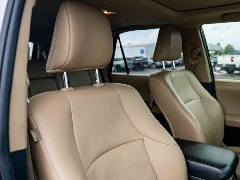 Used 2013 Toyota 4Runner Limited AWD/4WD image 28