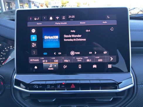 New 2026 Jeep Compass Latitude image 14