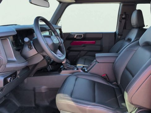 New 2025 Ford Bronco Badlands w/ Sasquatch Package image 7