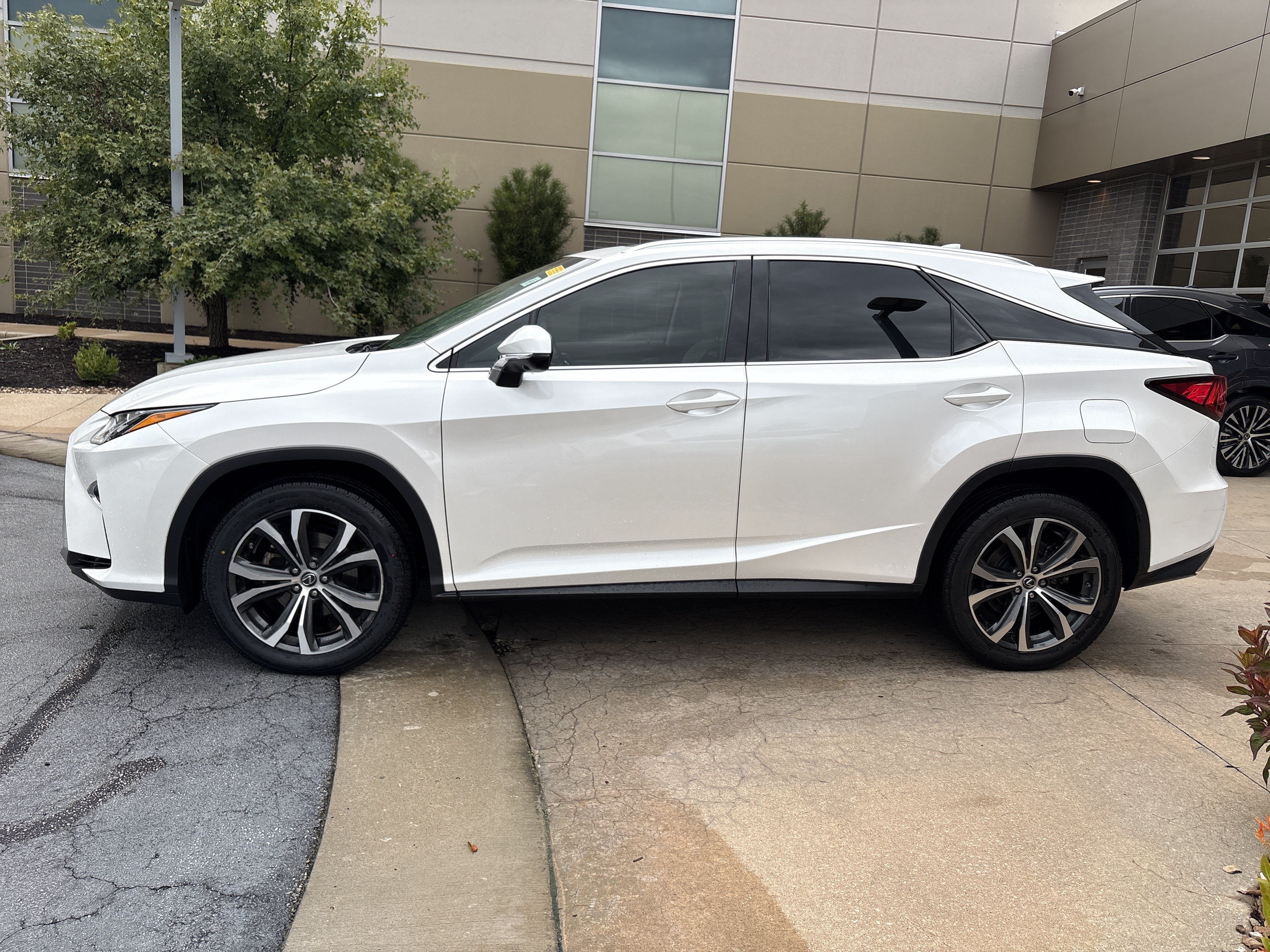 Used 2019 Lexus RX 350 AWD w/ Navigation Package image 7