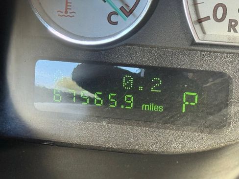 Used 2003 Ford Thunderbird RWD image 25