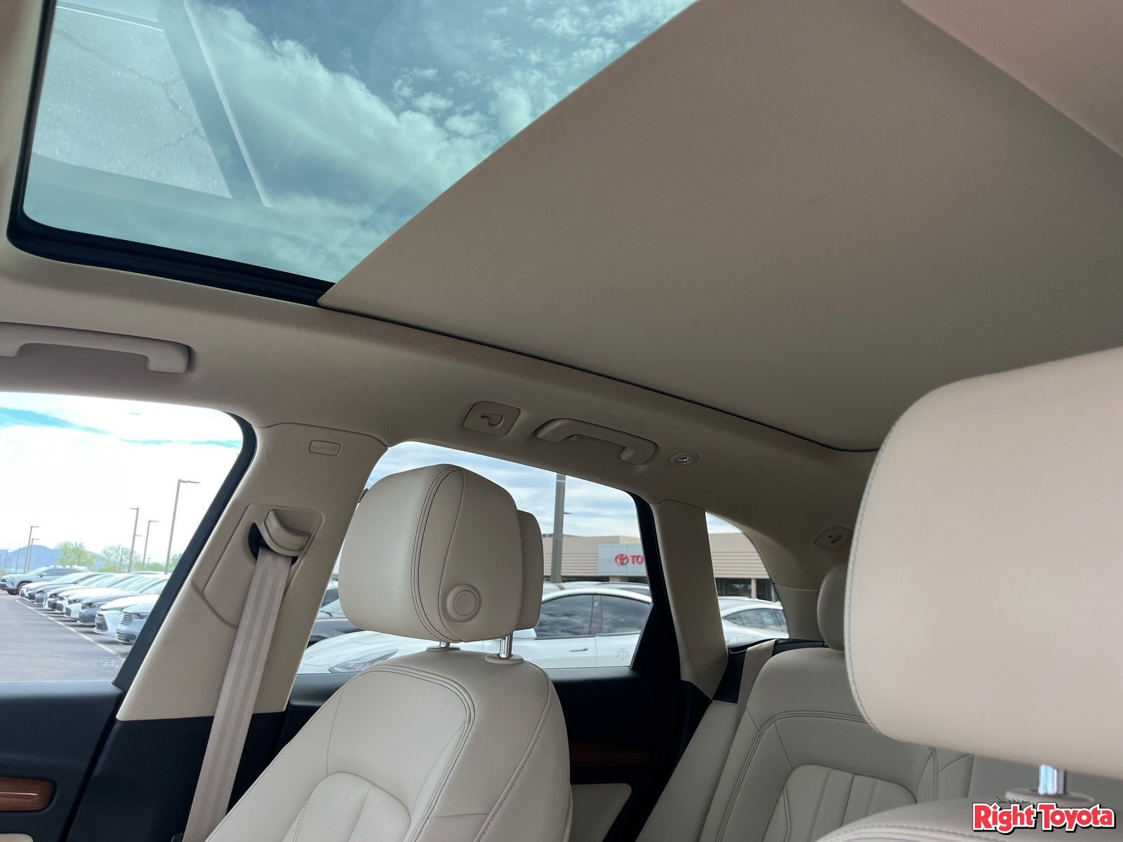Used 2021 Audi Q5 e Premium w/ Convenience Package AWD/4WD image 29