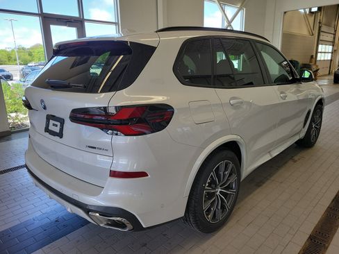 Used 2026 BMW X5 xDrive50e w/ M Sport Package AWD/4WD image 5