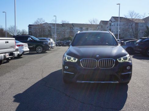 Used 2017 BMW X1 xDrive28i image 2