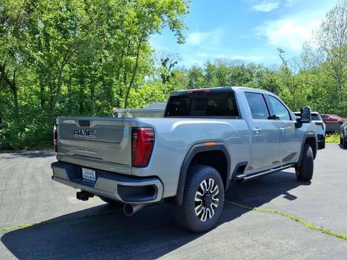 New 2026 GMC Sierra 2500 Denali Ultimate AWD/4WD image 6