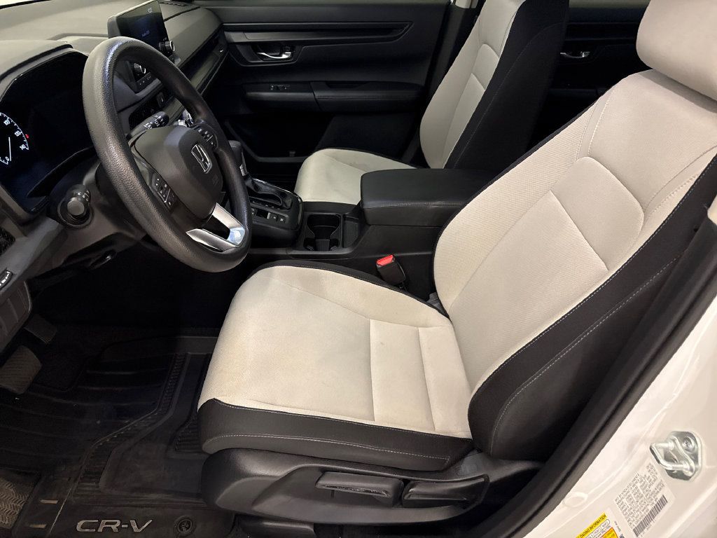 Used 2025 Honda CR-V LX image 18