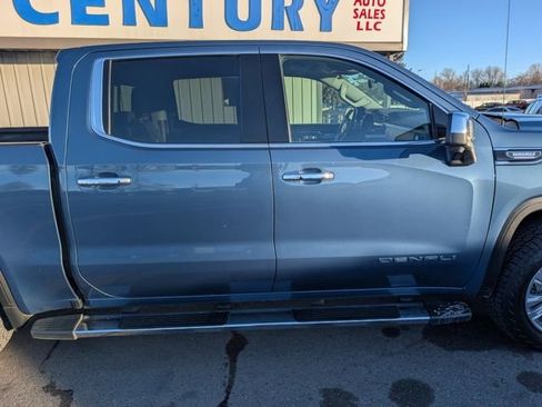Used 2024 GMC Sierra 1500 Denali w/ Technology Package AWD/4WD image 11