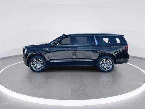 New 2026 GMC Yukon XL Denali w/ LPO, Floor Liner Package image 5