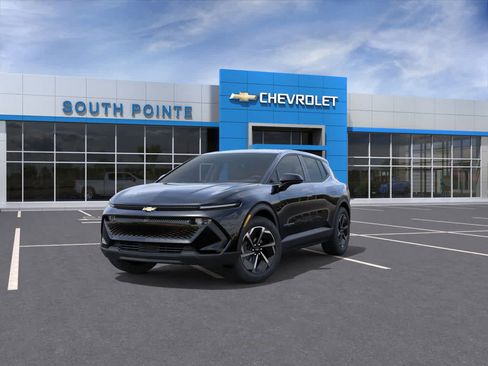 New 2026 Chevrolet Equinox EV LT image 8