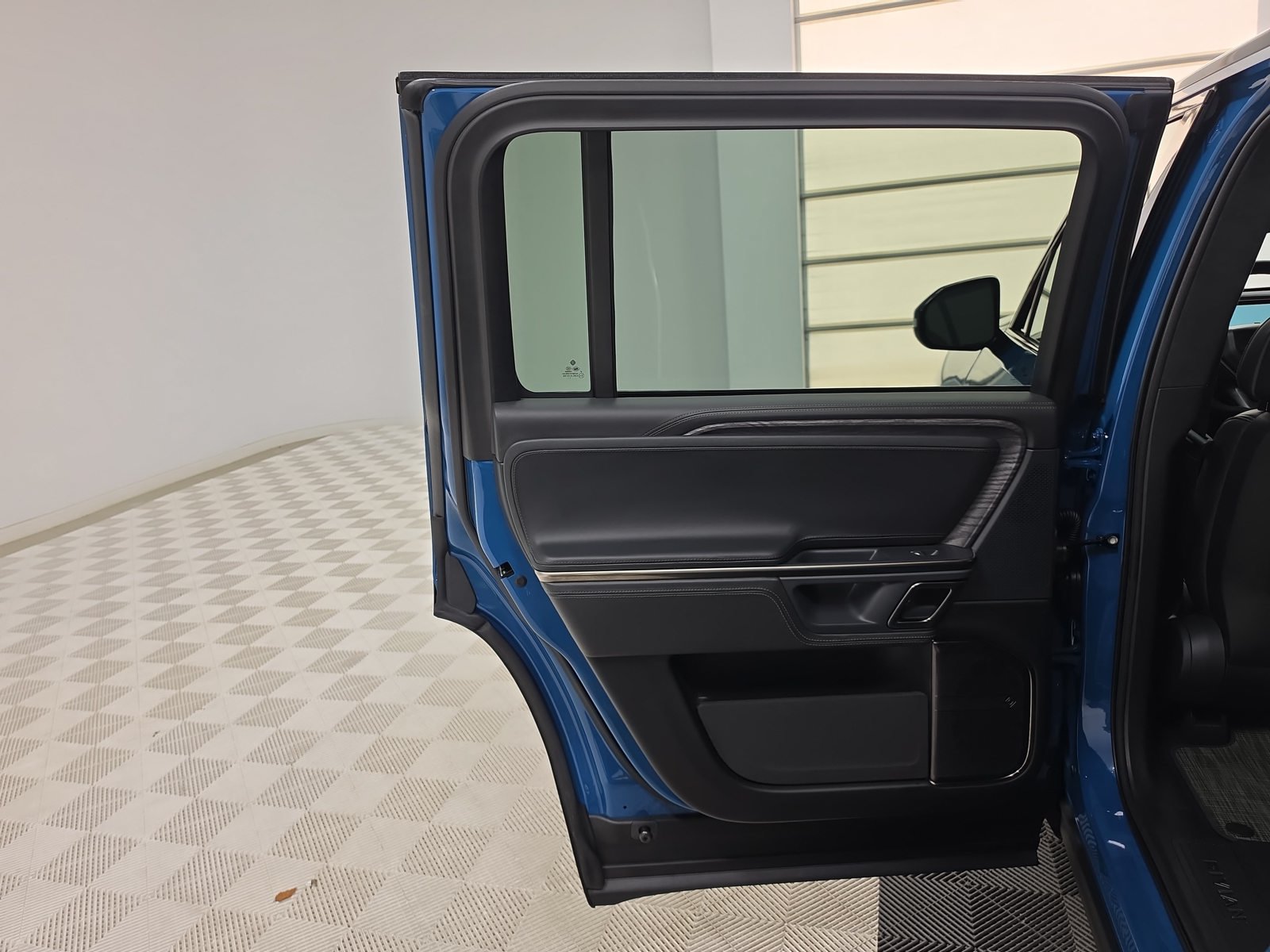 Used 2023 Rivian R1S Adventure Quad AWD/4WD image 17