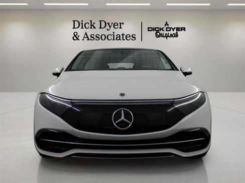Used 2022 Mercedes-Benz EQS 450+ Sedan image 8
