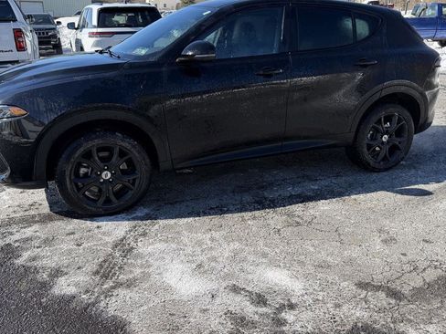 Used 2024 Dodge Hornet GT w/ GT Blacktop Package image 4