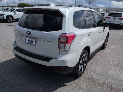 Used 2018 Subaru Forester 2.5i Premium w/ All-Weather Package AWD/4WD image 4