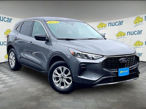 Used 2023 Ford Escape Active AWD/4WD image 1