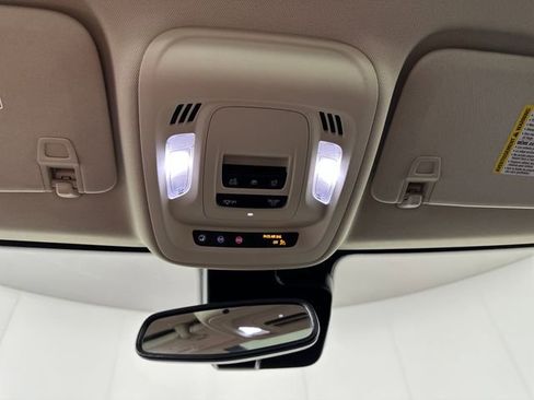 Used 2022 Buick Envision Preferred FWD image 24
