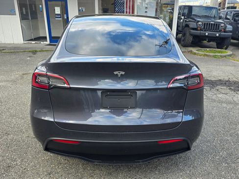 Used 2023 Tesla Model Y Long Range image 6