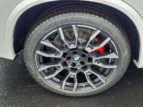 New 2026 BMW X5 xDrive40i w/ M Sport Package AWD/4WD image 5