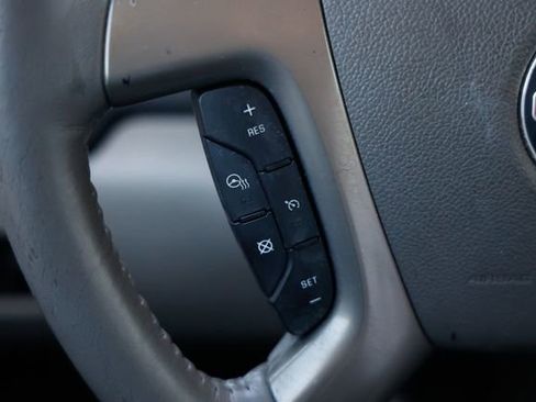 Used 2013 GMC Yukon SLT image 33