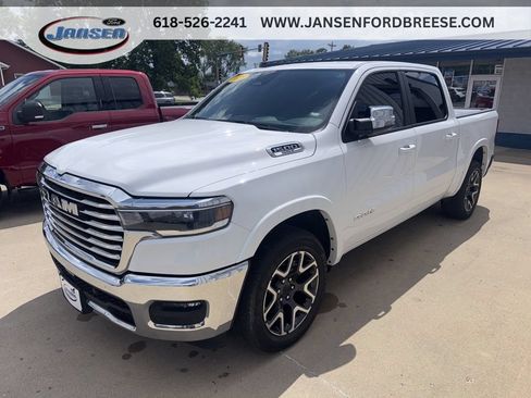 Used 2025 RAM 1500 Laramie AWD/4WD image 3