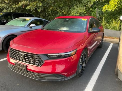 Used 2023 Honda Accord Sport image 11