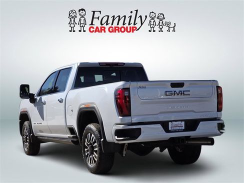 Used 2026 GMC Sierra 2500 Denali Ultimate image 3