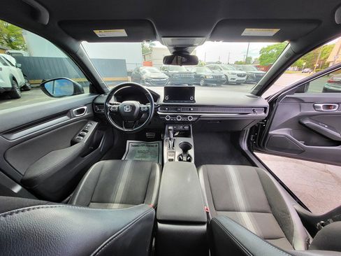 Used 2022 Honda Civic Sport image 11