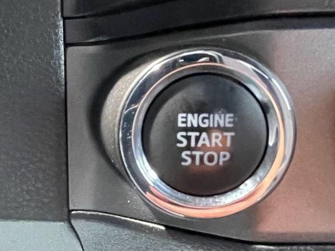 Used 2019 Toyota Tacoma TRD Sport w/ Technology Package AWD/4WD image 24